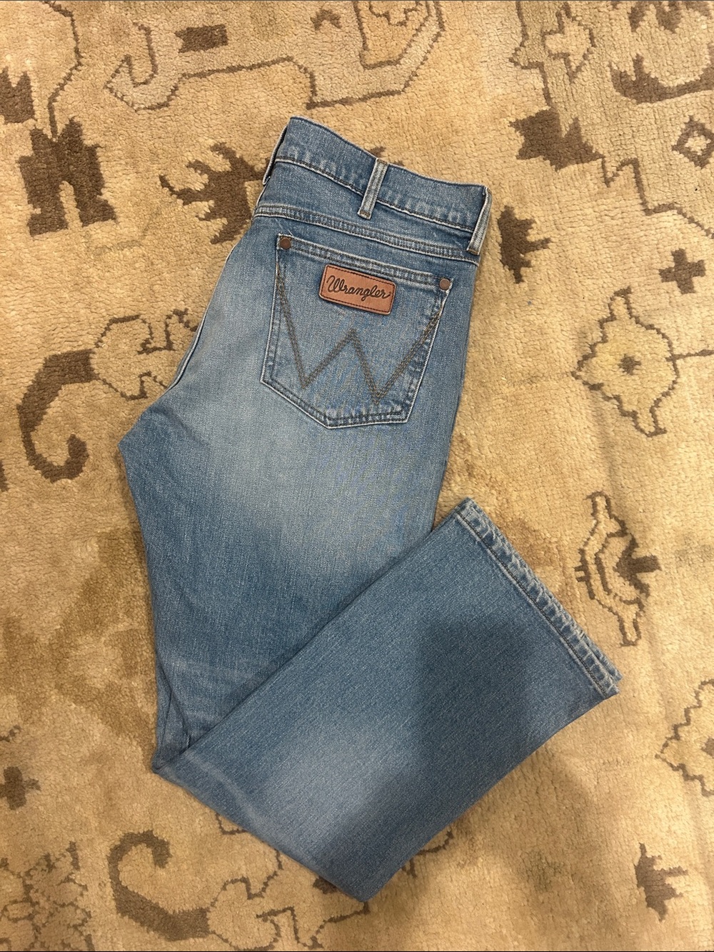 Wrangler Men’s Light Blue Denim Bootcut Jeans